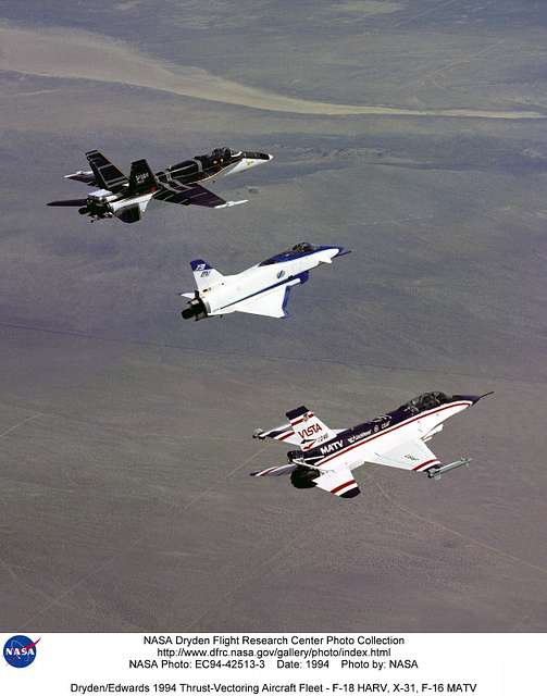 Dryden/Edwards 1994 Thrust-Vectoring Aircraft Fleet - F-18 HARV, X-31 ...