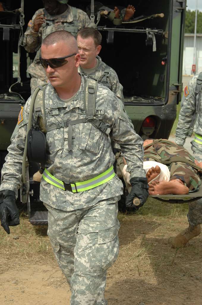 Members of the U.S. Army's 319th Minimal Care Detachment, - PICRYL ...