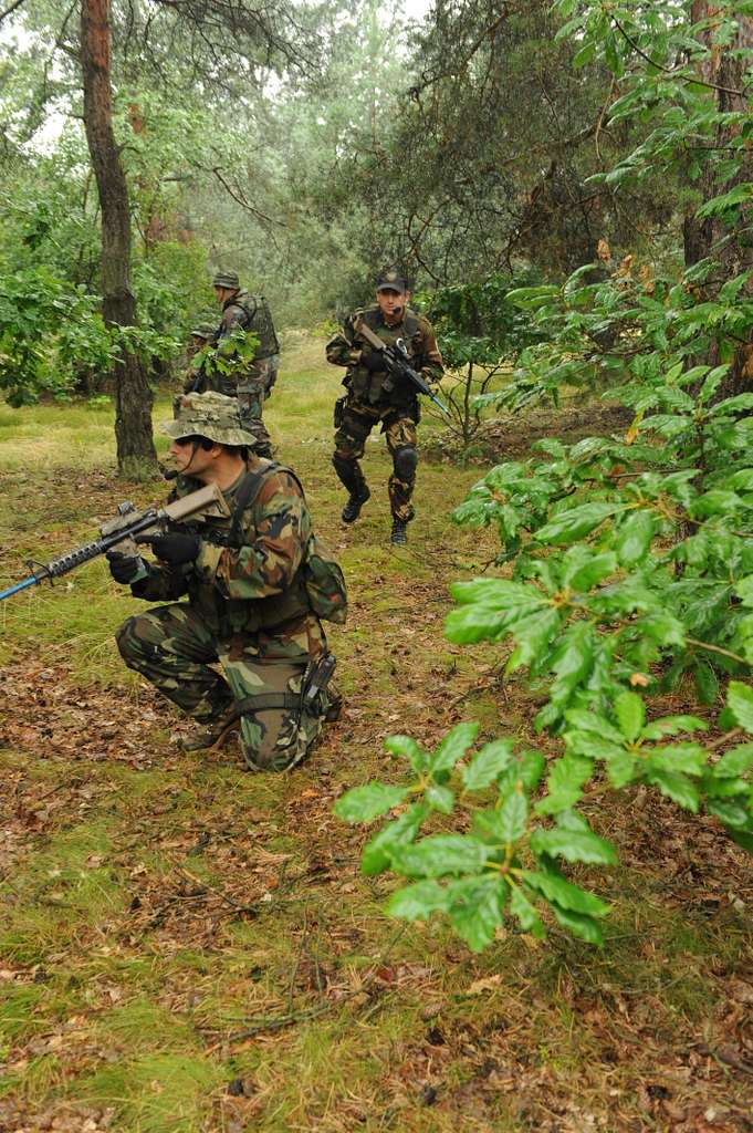 Special Forces soldiers from the Croatian Special Forces - NARA & DVIDS ...