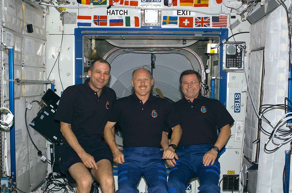 Expedition Six Crewmembers In-flight Crew Portrait taken in the U.S ...