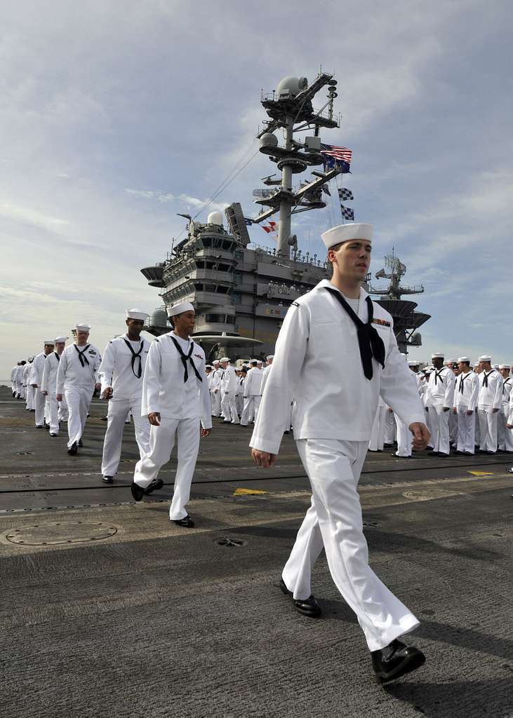 Sailors aboard the aircraft carrier USS George Washington - PICRYL ...