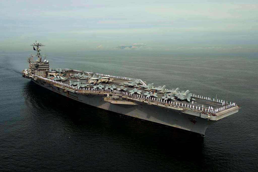 Sailors Aboard The Aircraft Carrier Uss George Washington - Picryl 