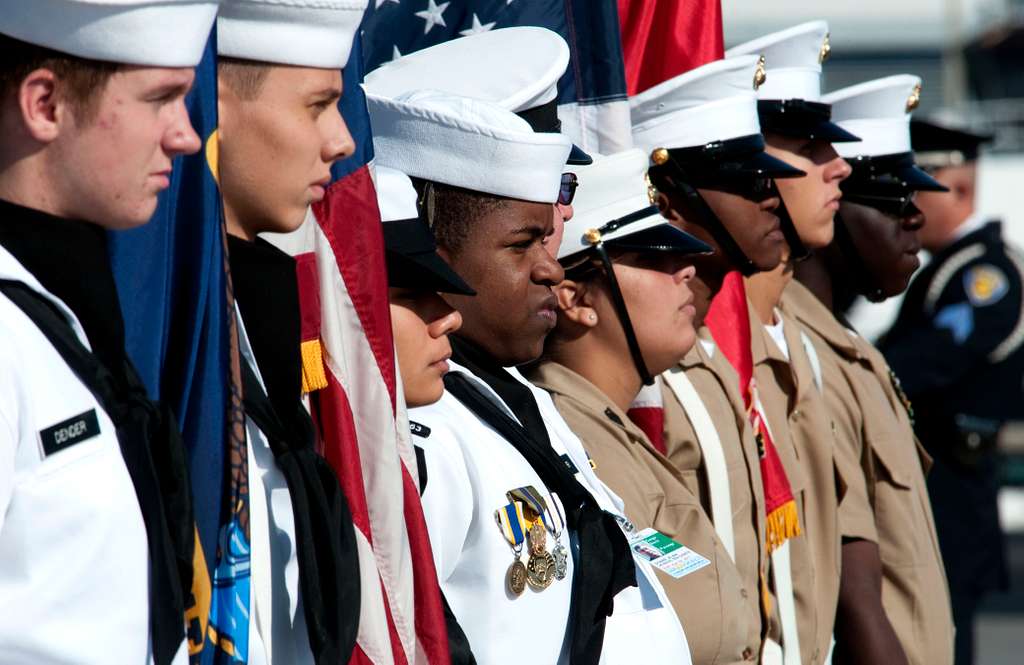 An Honor Guard From The U.s. Naval Sea Cadets Spruance - Nara & Dvids 