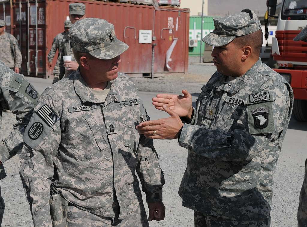 Master Sgt. John Mahlen, left, 196th Maneuver Enhancement - PICRYL ...