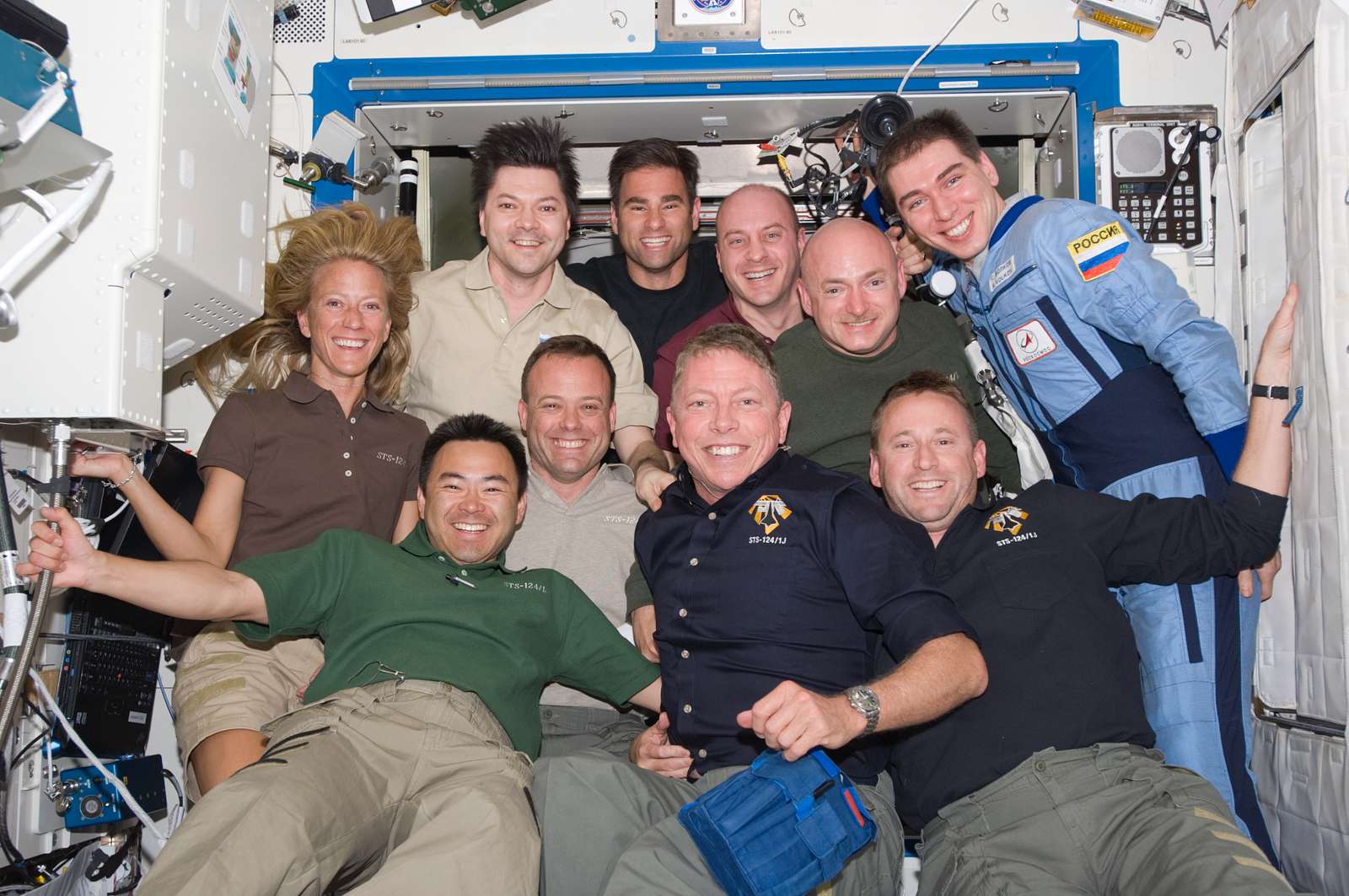 Expedition 17 and STS-124 crew pose for on-orbit portrait - NARA ...