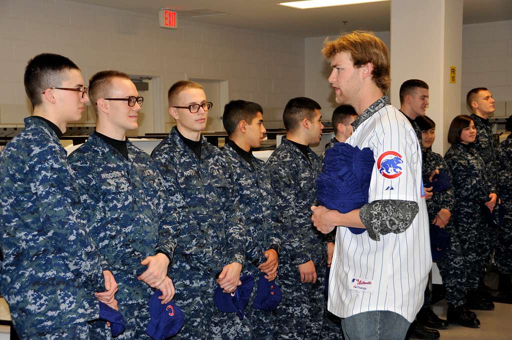 Andrew Cashner, a pitcher for the San Diego Padres, - NARA & DVIDS