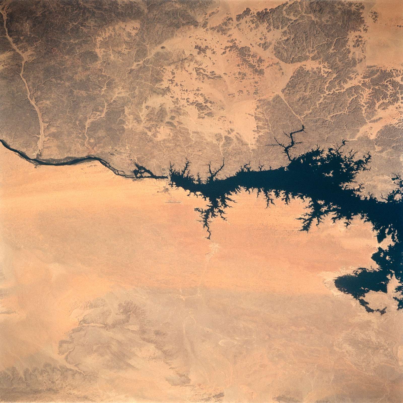 Nile River Lake Nasser Aswan High Dam Egypt Africa Nara And Dvids