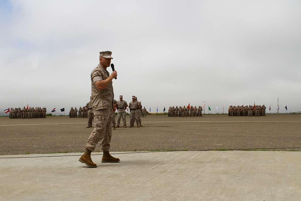 File:Dark horse battalion welcomes new sergeant major 130920-M