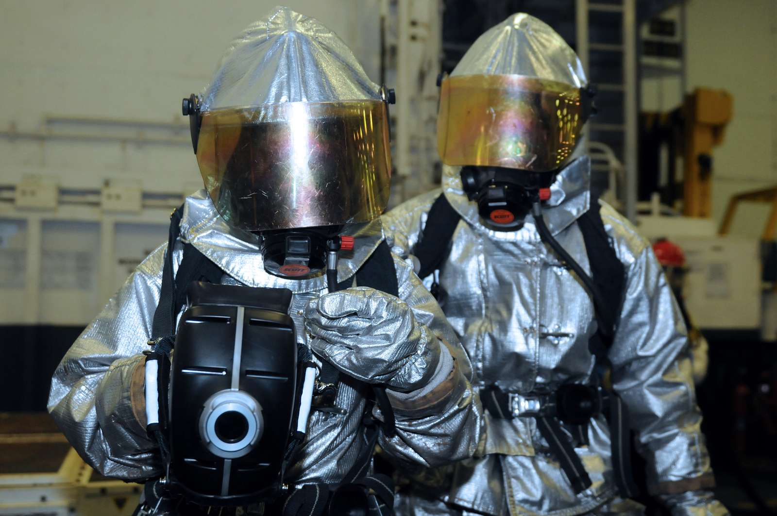 Sailors use a Naval Firefighter's Thermal Imager (NFTI) - NARA & DVIDS ...