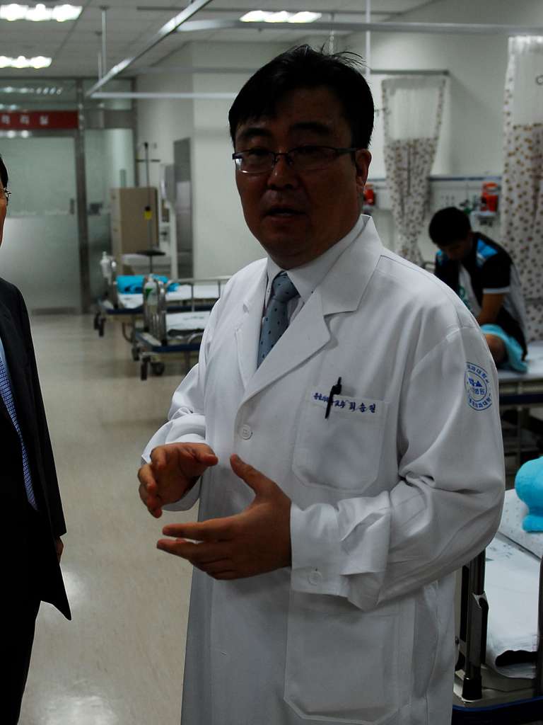 Gumi Cha Hospital Chief of Emergency Care Dr. Michael NARA