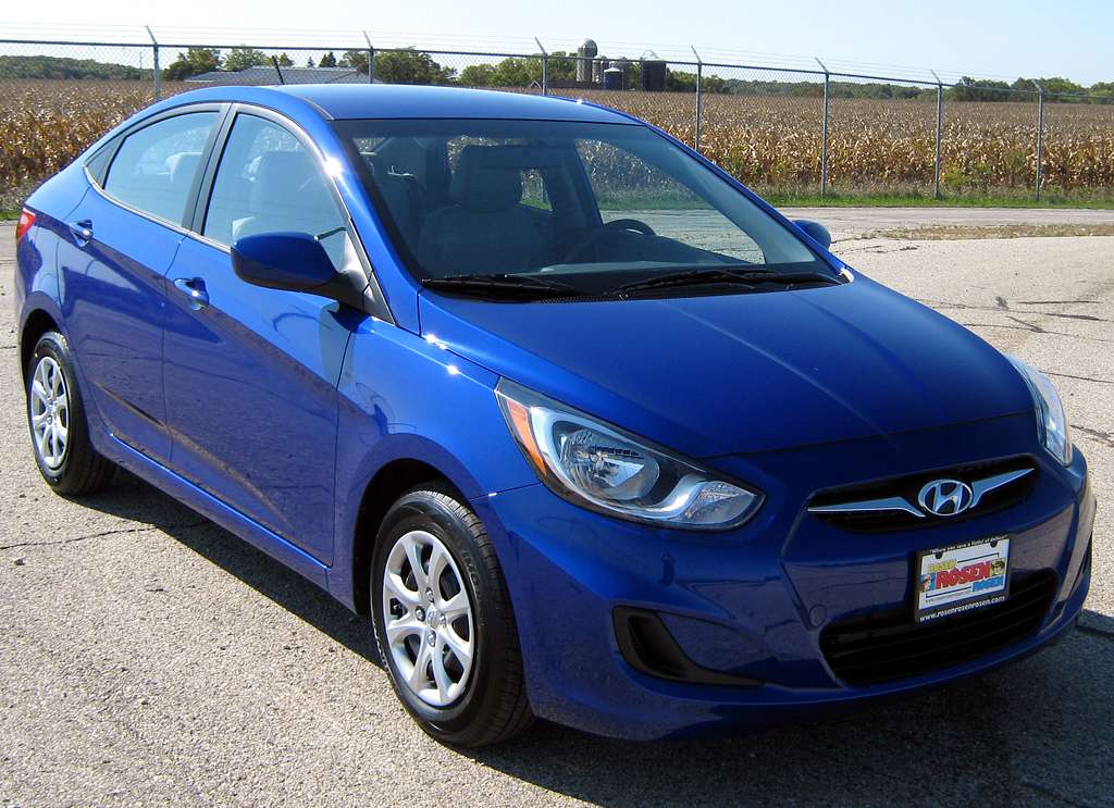 2012 Hyundai Accent GLS sedan