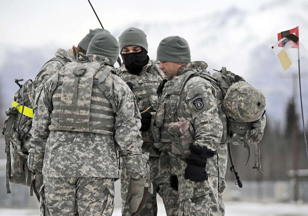 Paratroopers of 4th Quartermaster Detachment (Airborne) - NARA & DVIDS ...