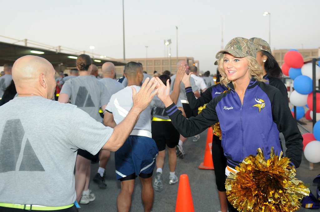 Meet the 2019 Minnesota Vikings Pro-Bowl Cheerleader, Kayla