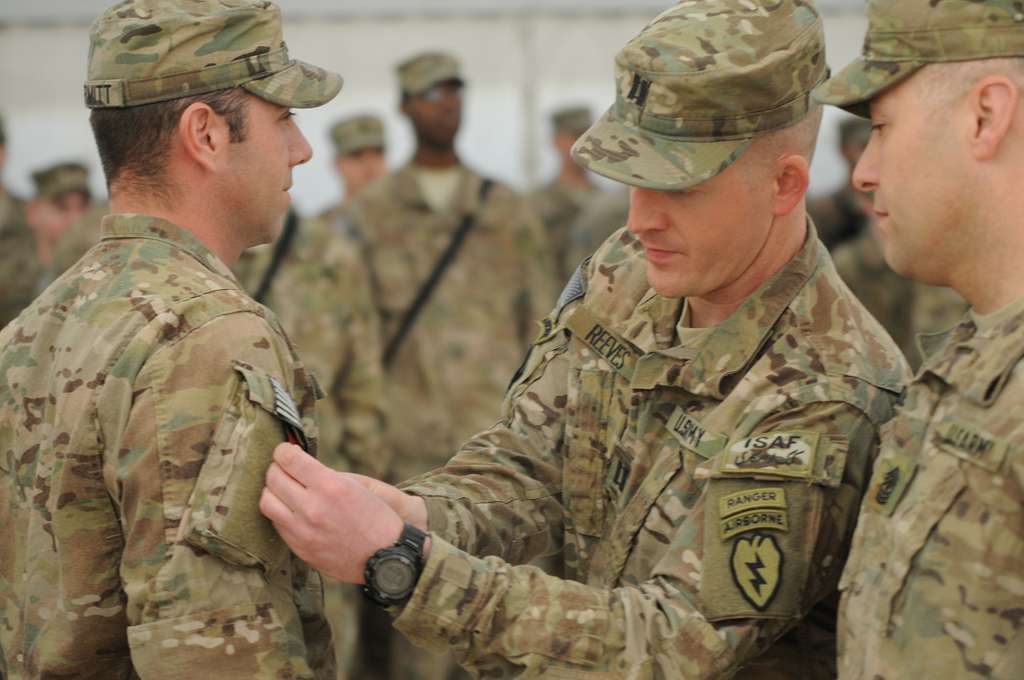 U.S. Army Capt. Derek M. Reeves, commander of Headquarters - PICRYL ...