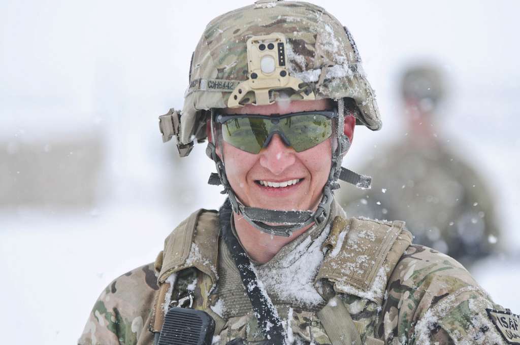 U.s. Army Sgt. Bryan Hauser, An Infantry Squad Leader - Picryl Public 