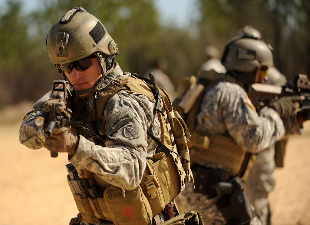A 7th Special Forces Group (Airborne) Green Beret engages - PICRYL - Public  Domain Media Search Engine Public Domain Search