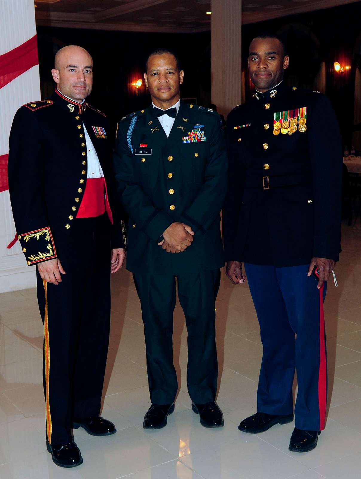 File:From left, U.S. Army Sgt. Bobi Limon and Spc. Joshua Dietrich