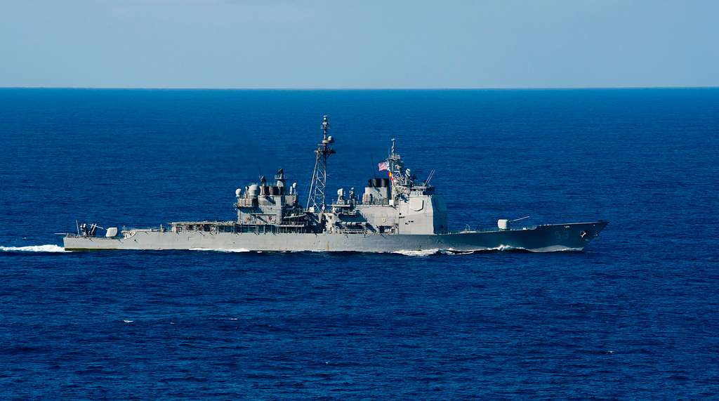 The Ticonderoga-class guided-missile cruiser USS Mobile - PICRYL Public ...