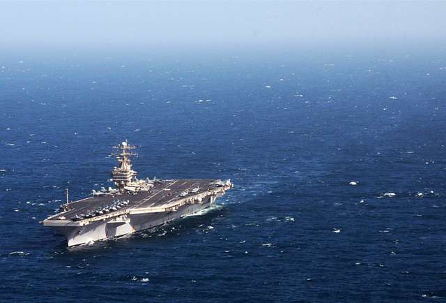 The Nimitz-class aircraft carrier USS Abraham Lincoln - PICRYL - Public ...