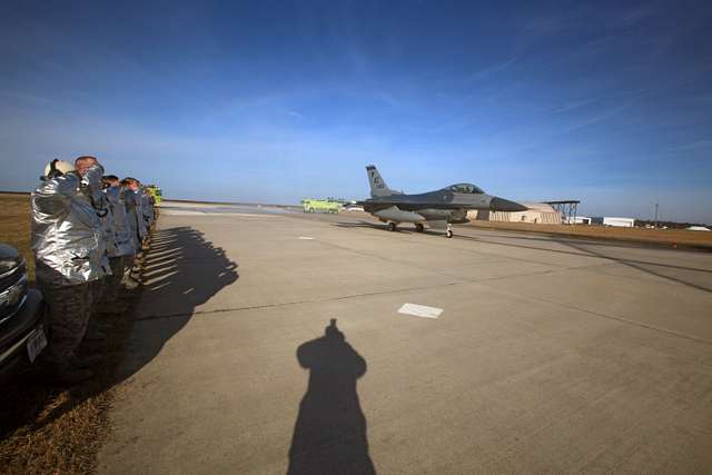 1st Air Force Command Chief Master Sgt. Richard King Visits 177th Fighter  Wing > 177th Fighter Wing