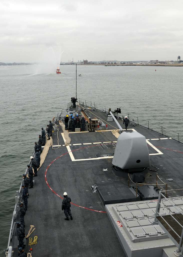 Der Lenkwaffenzerstörer USS Laboon (DDG 58) Bereitet Sich - U.S ...