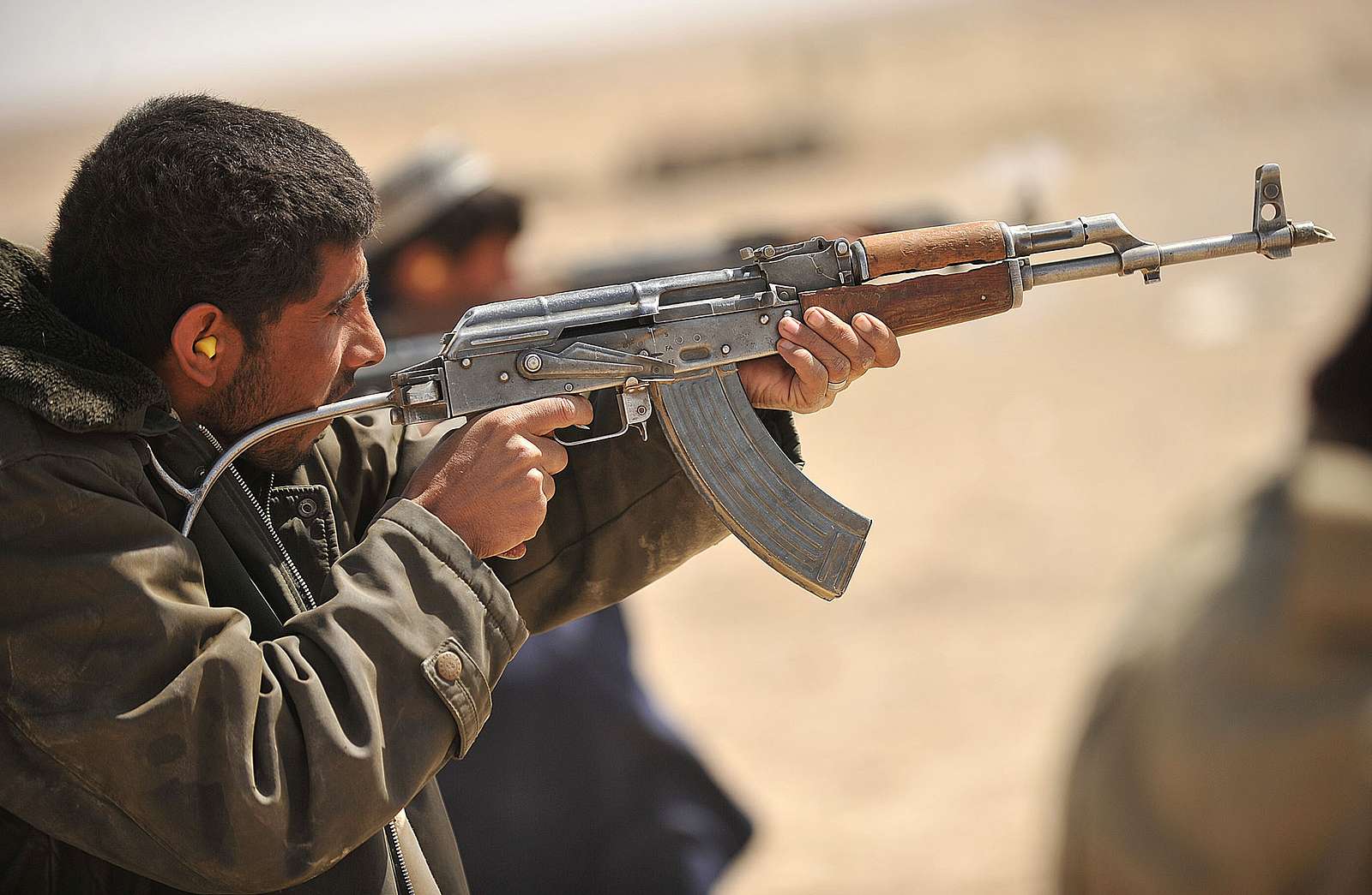 Afghan Local Police recruits fire AK47 rifles at targets - NARA & DVIDS ...