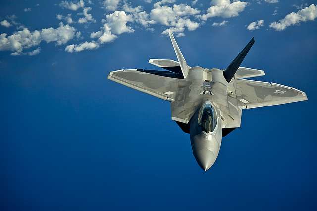 A Hawaii Air National Guard F-22 Raptor from the 199th - NARA & DVIDS ...