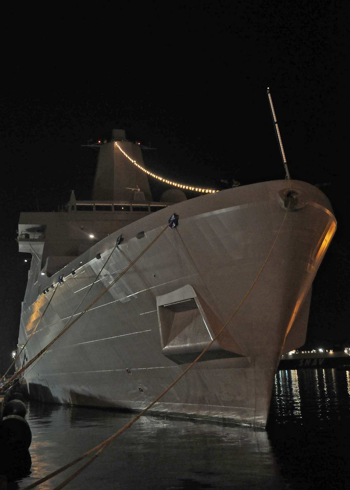 The amphibious transport dock ship USS New York (LPD - NARA & DVIDS