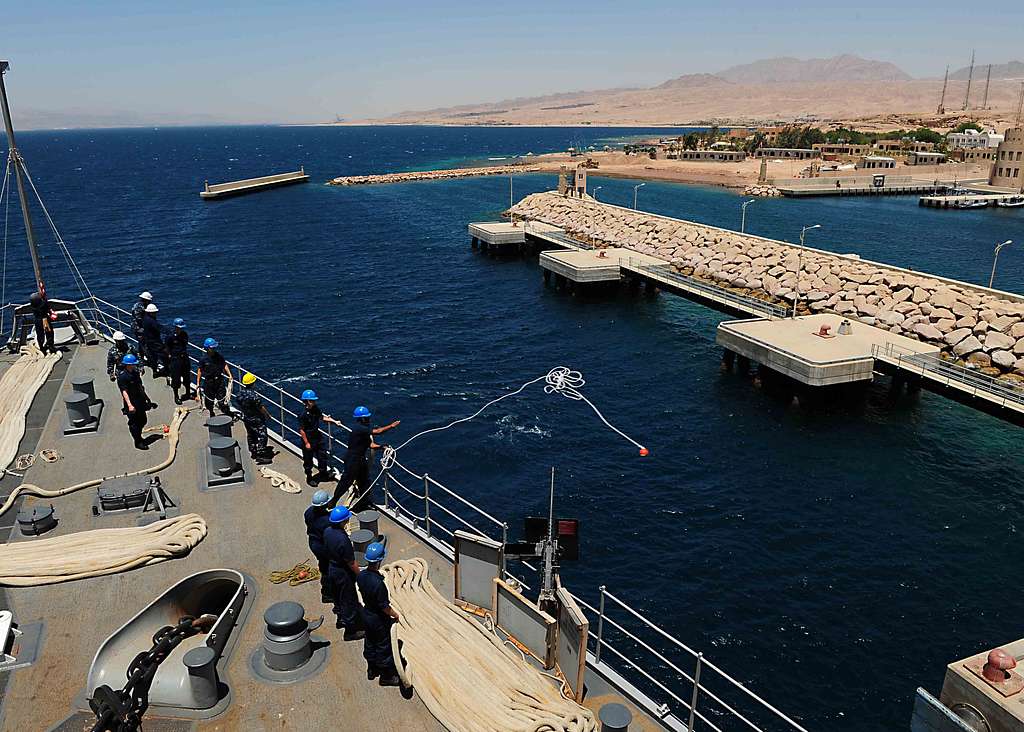 A Sailor Aboard The Amphibious Dock-landing Ship USS - PICRYL - Public ...