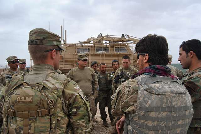 Members of the U.S. Army’s 288th Sapper Company and - NARA & DVIDS ...