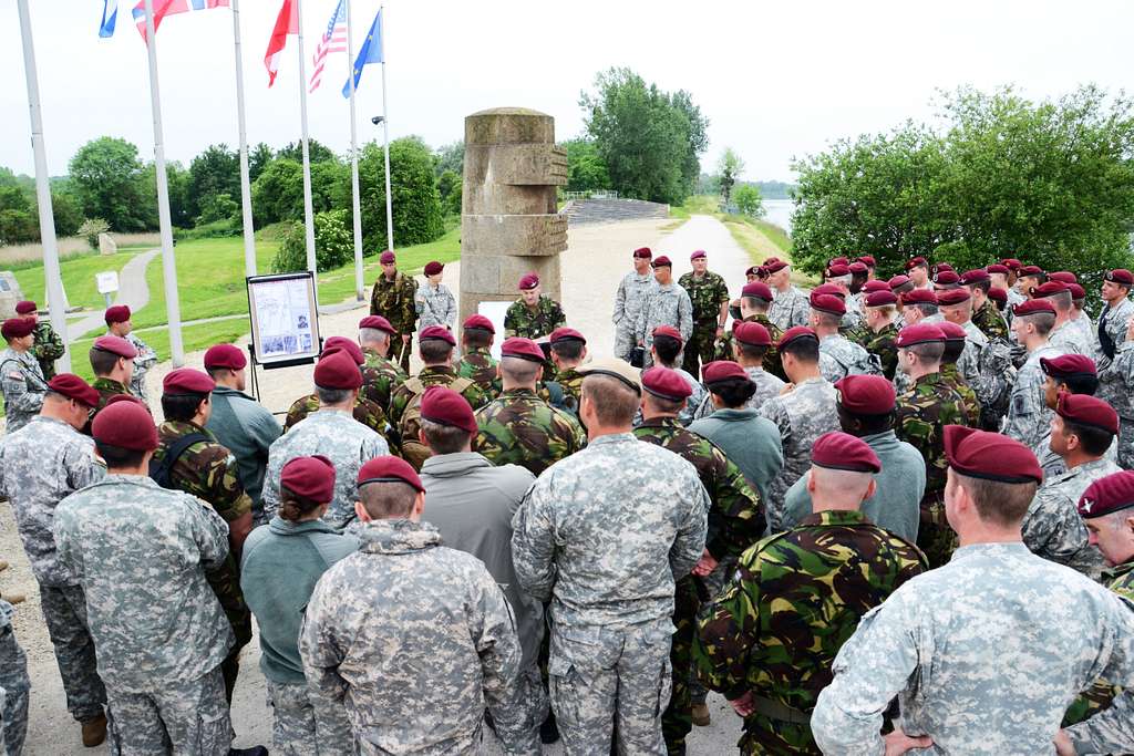 U S Army Paratroopers From Various Airborne Units Picryl Public Domain Search