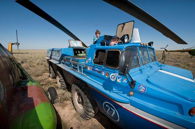 Soyuz TMA-17 Lands (201006020021HQ) - NARA & DVIDS Public Domain ...