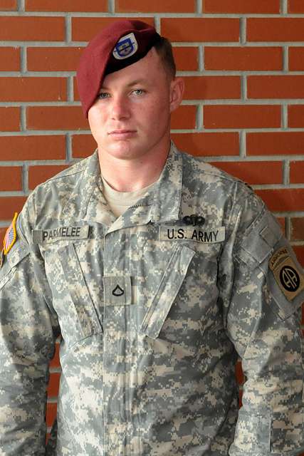 Army Sgt. Cory Ballentine, a jumpmaster with the 82nd - NARA & DVIDS Public  Domain Archive Public Domain Search