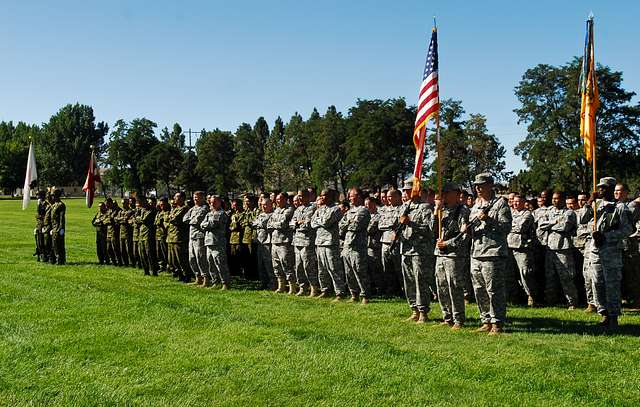 File:U.S. Army Col. Ken Kamper, the 17th Fires Brigade commander, and  Command Sgt. Maj. Edward E. Russell lead their Soldiers during the  Independence Day parade at Tumwater, Wash., July 4, 2013  130704-A-AU369-567.jpg 