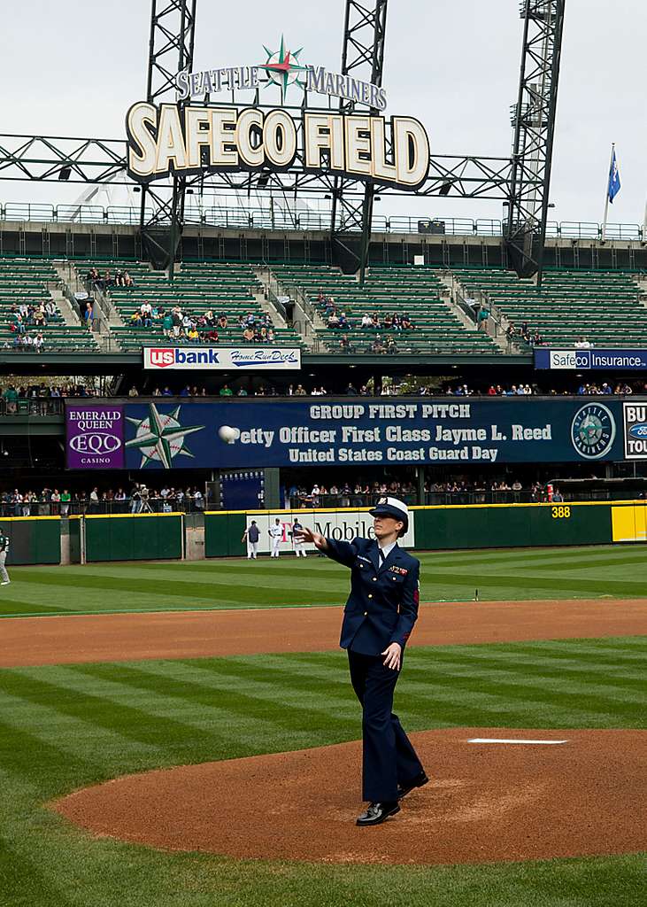 DVIDS - Images - Seattle Mariners Salute the Armed Forces Night