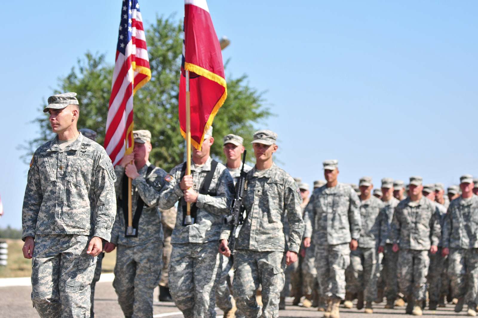 Soldiers in the U.S. Army march during the closing - NARA & DVIDS ...