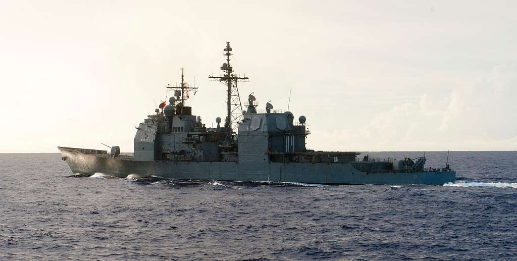 the-ticonderoga-class-guided-missile-cruiser-uss-mobile-picryl-public