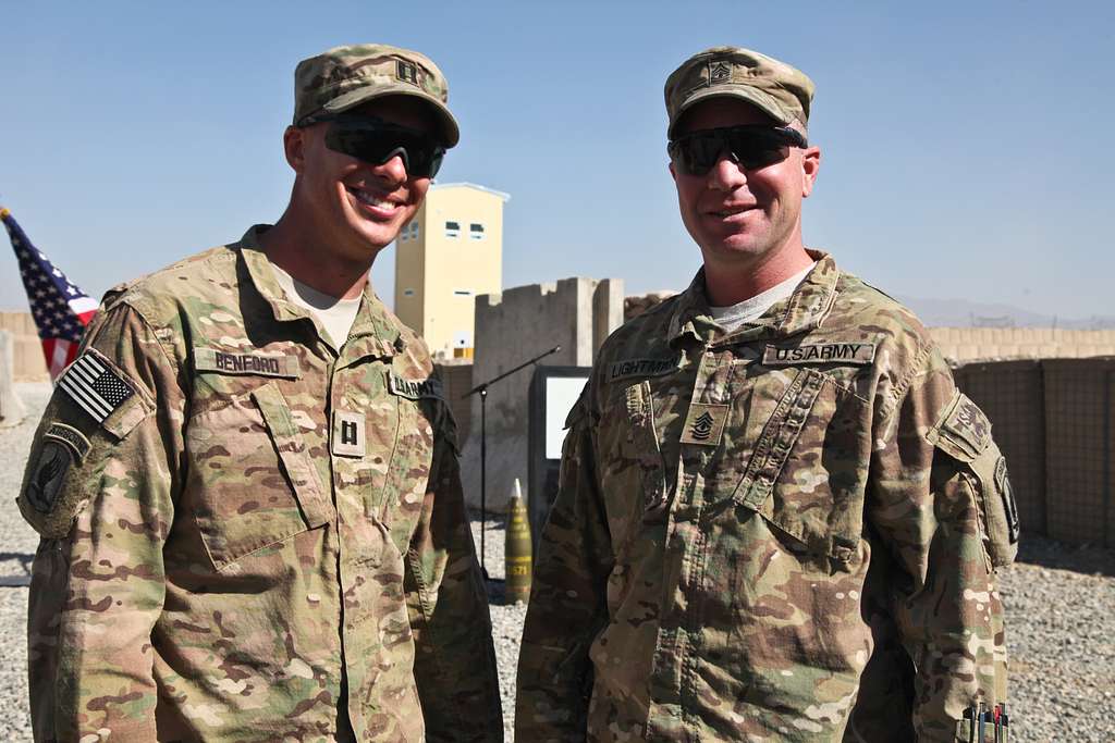 U.s. Army Capt. Jack Benford And 1st Sgt. Michael Lightman - Nara 