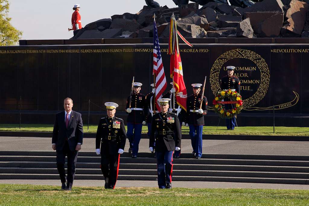 From left, former Commandant of the Marine Corps (CMC) - NARA & DVIDS ...