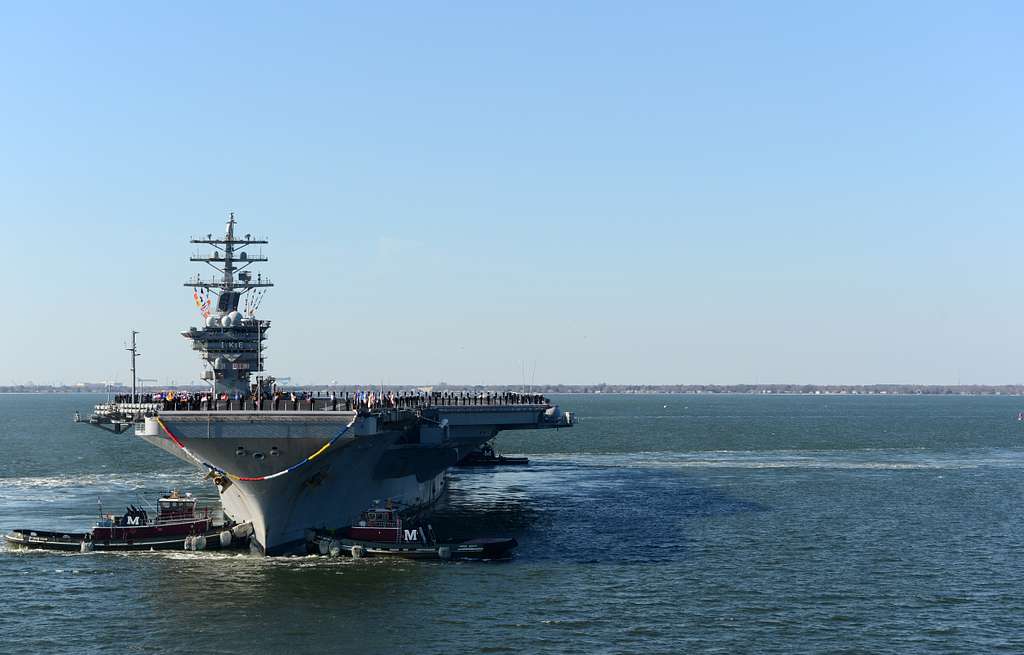 The Nimitz-class aircraft carrier USS Dwight D. Eisenhower - PICRYL ...