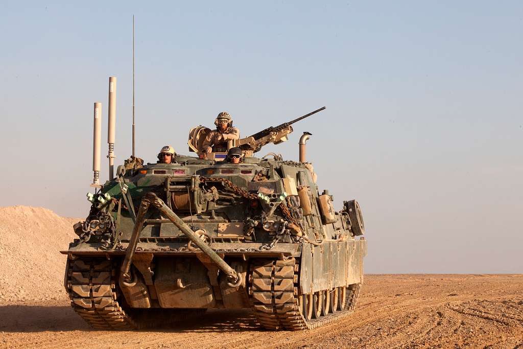 A U.S. Marine Corps M88A2 Hercules Recovery Vehicle - NARA & DVIDS ...