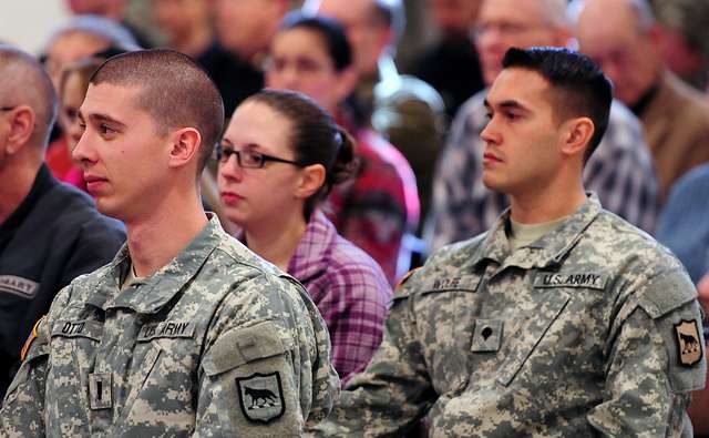 U.S. Army 1st Lt. Sam Otto, left, and Spc. Patrick - PICRYL - Public ...