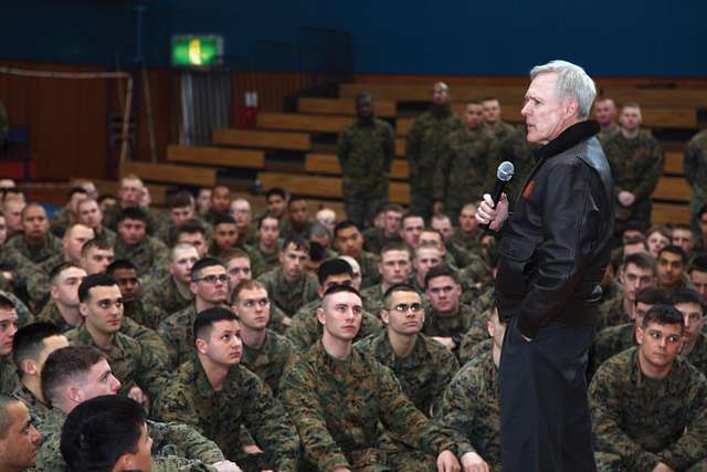 DVIDS - Images - Lt. Col. Manning Retirement Ceremony [Image 5 of 7]