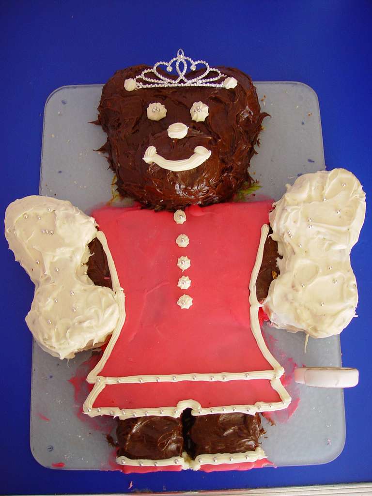 Disney Princess Birthday Fondant Cake - Bakersfun