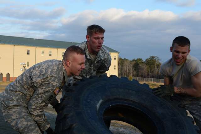 DVIDS - Images - 2020 U.S. Army Reserve Best Warrior Competition – BIVOUAC  [Image 1 of 11]