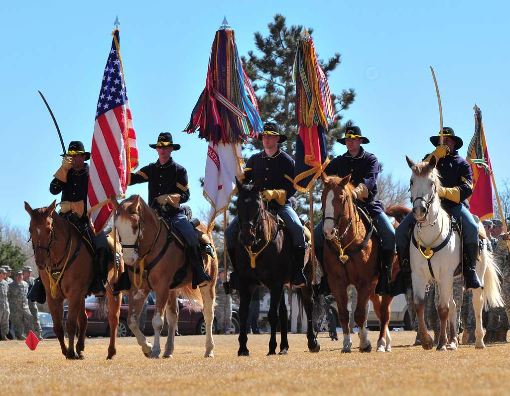 Members of the Fort Carson Mounted Color Guard render - NARA & DVIDS ...