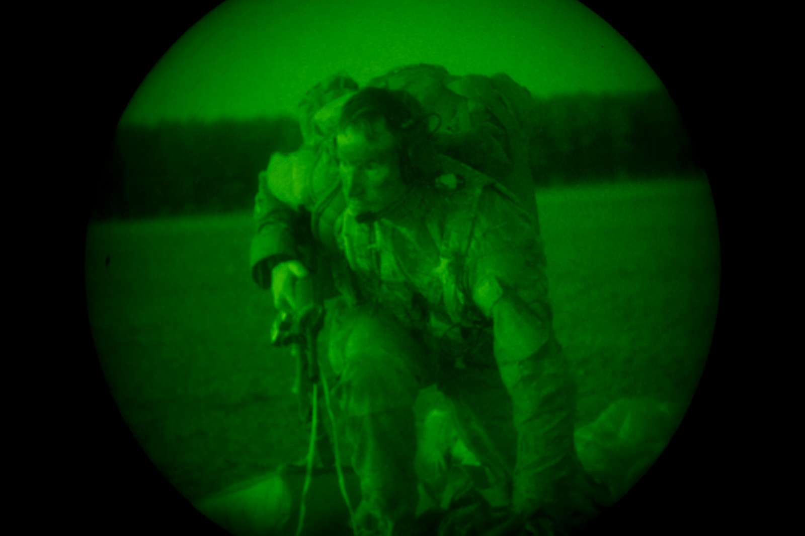 A Green Beret from 7th Special Forces Group (Airborne) - NARA & DVIDS ...