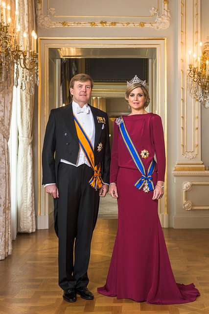 Staatsiefoto Zijne Majesteit Koning Willem-Alexander En Hare Majesteit ...