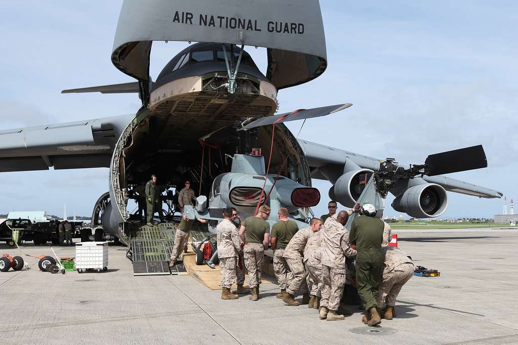 Carolina Panthers honor Airmen > Seymour Johnson Air Force Base