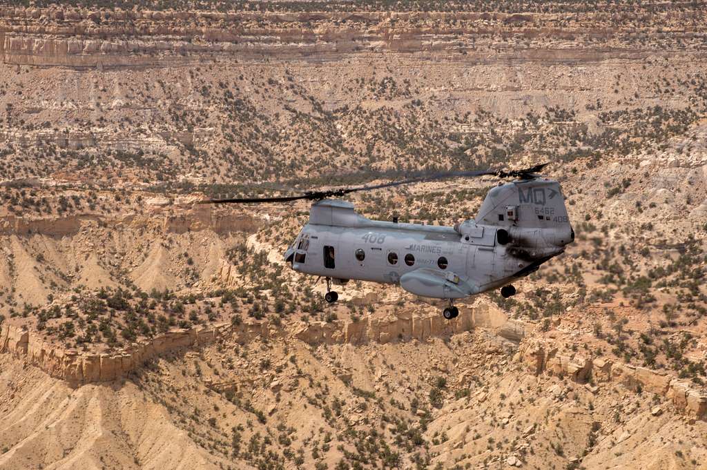 CH-46E Sea Knight Helicopter
